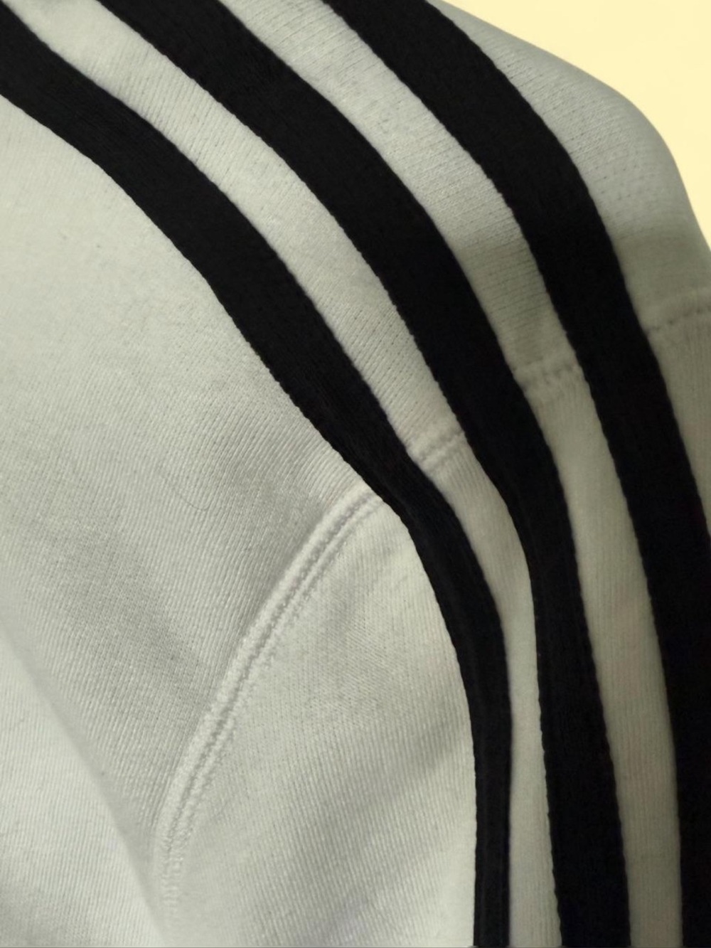 adidas women's loose-fit cropped hoodie, size small - Picture 4 of 7